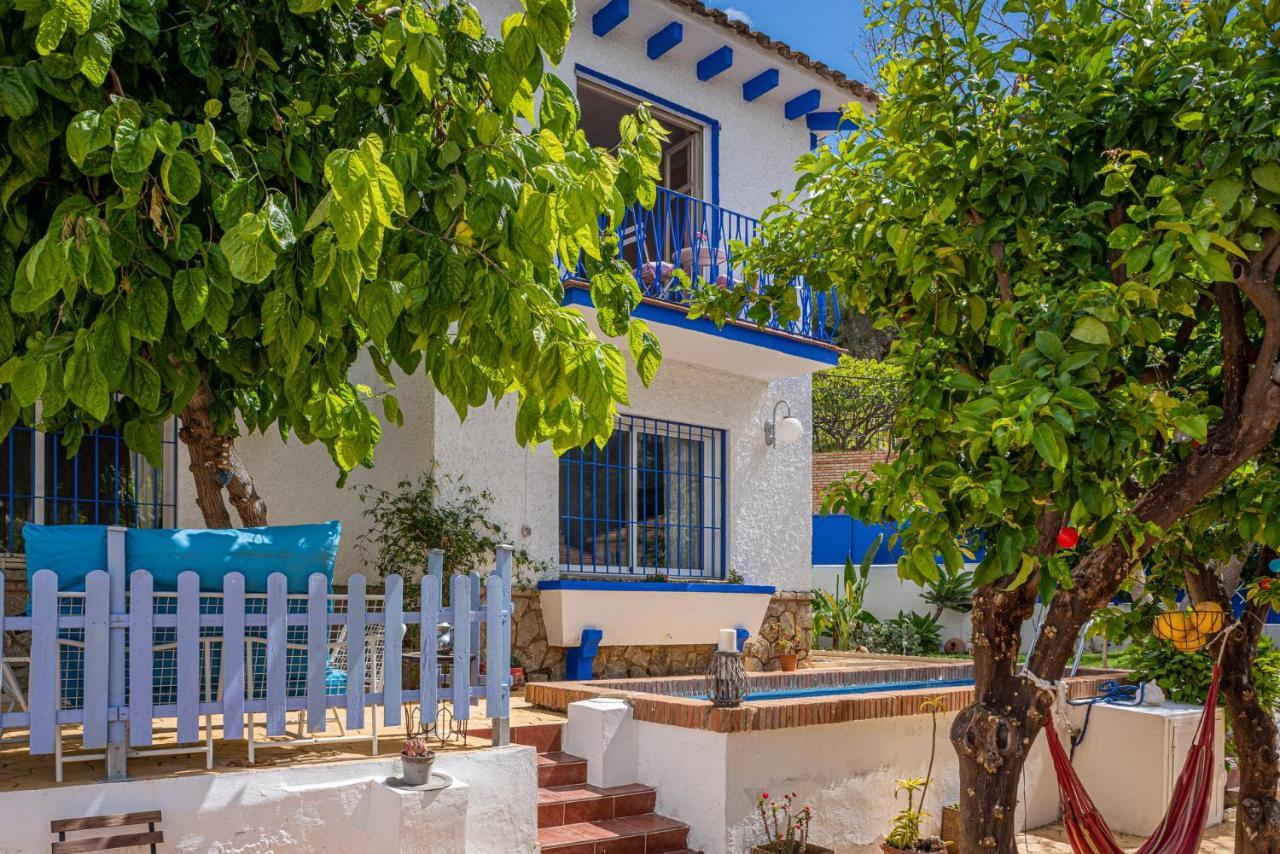Blue Castle Guesthouse Malaga Exterior photo