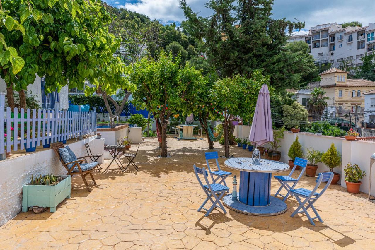 Blue Castle Guesthouse Malaga Exterior photo