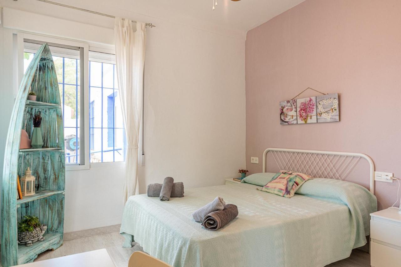 Blue Castle Guesthouse Malaga Exterior photo