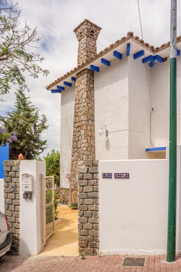 Blue Castle Guesthouse Malaga Exterior photo