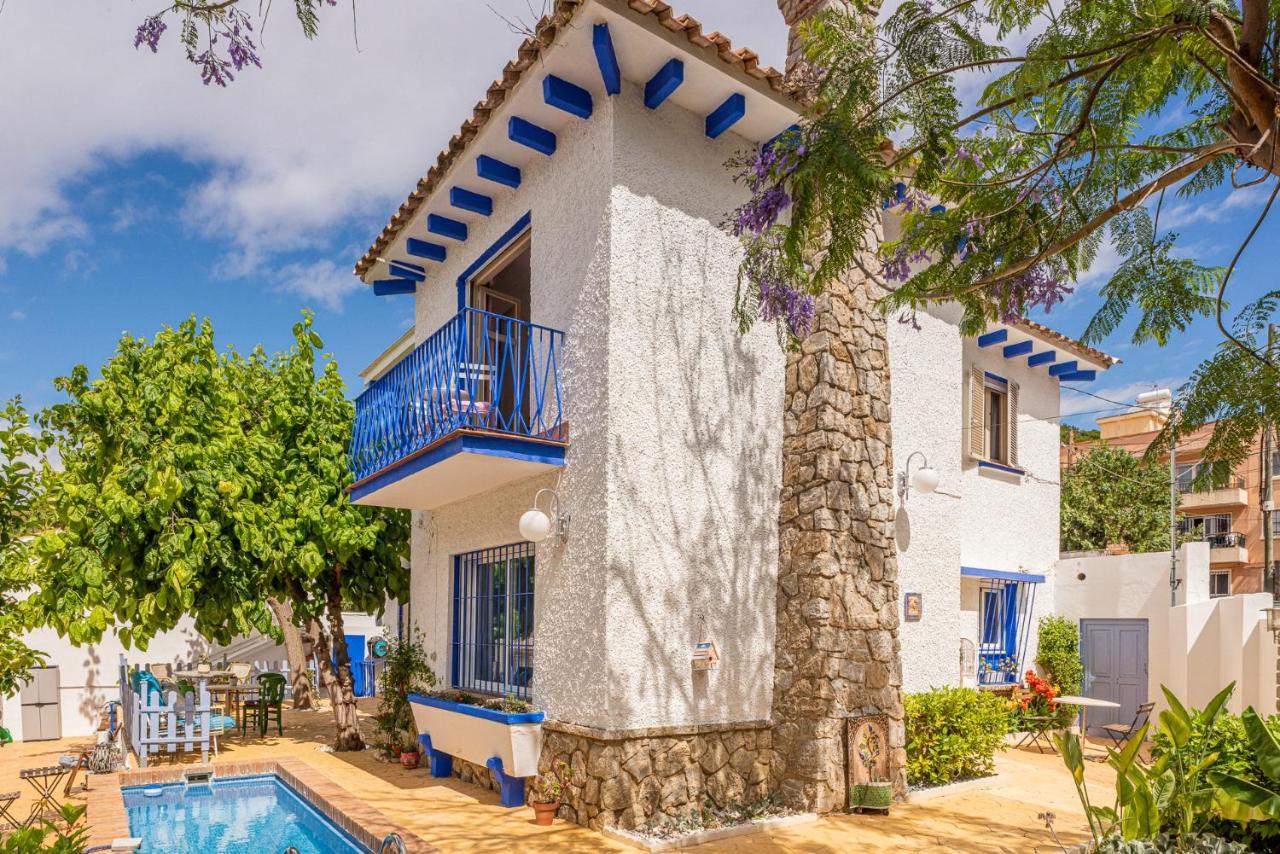 Blue Castle Guesthouse Malaga Exterior photo