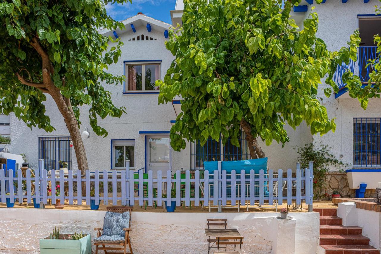 Blue Castle Guesthouse Malaga Exterior photo