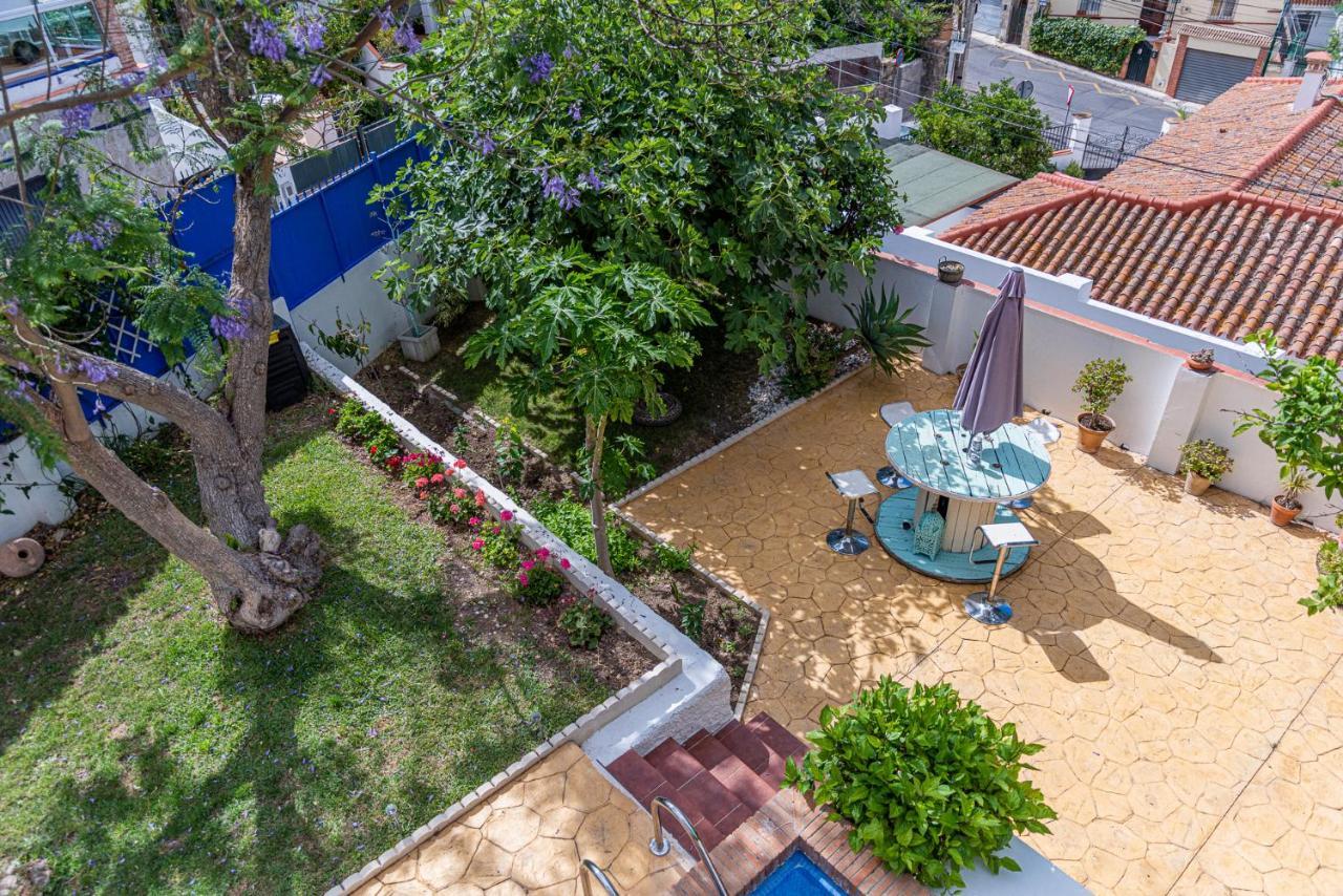 Blue Castle Guesthouse Malaga Exterior photo