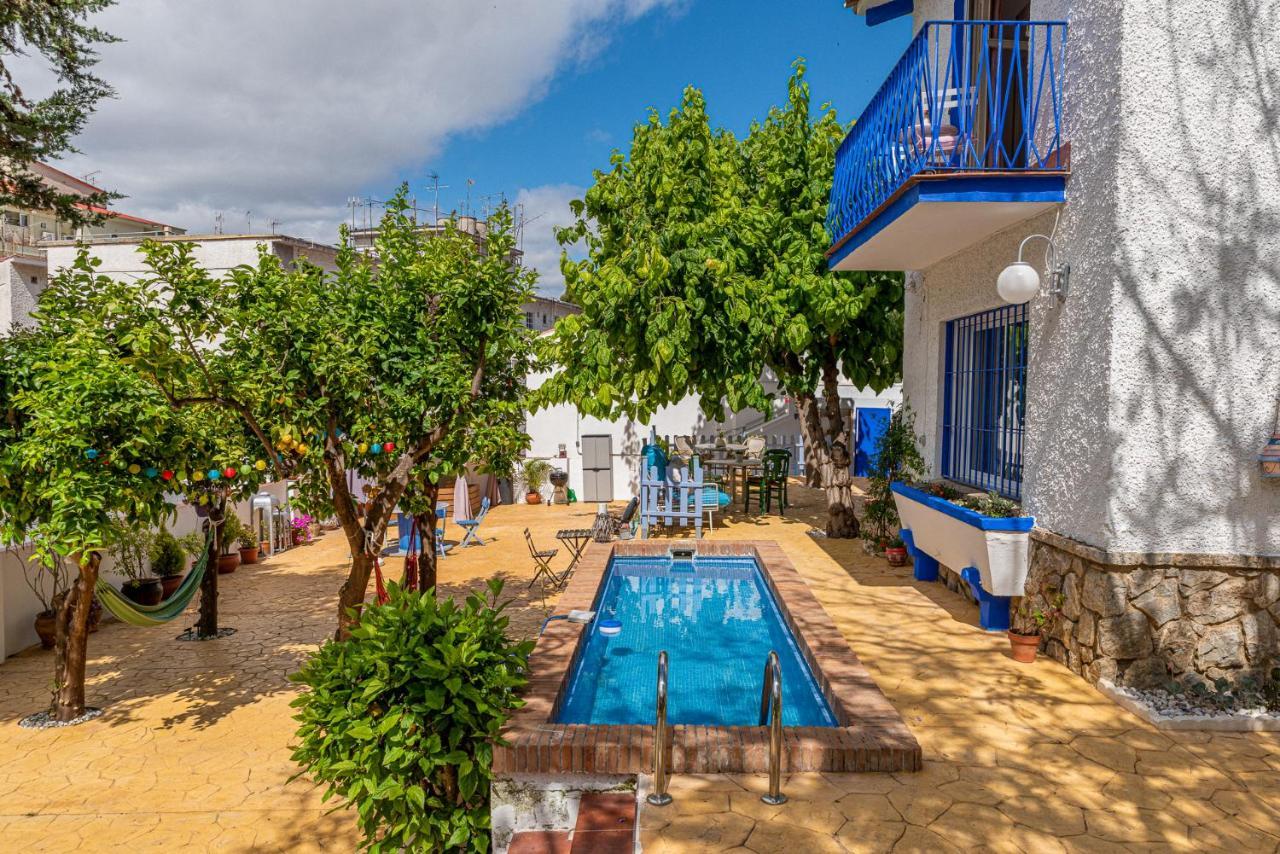 Blue Castle Guesthouse Malaga Exterior photo